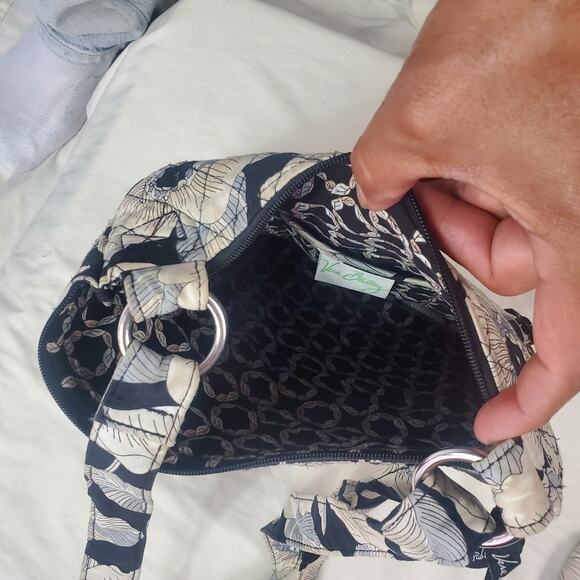 VERA BRADLEY Crossbody Bag and Wall Quilt Black and Grey Flower Pattern - Picture 5 of 12